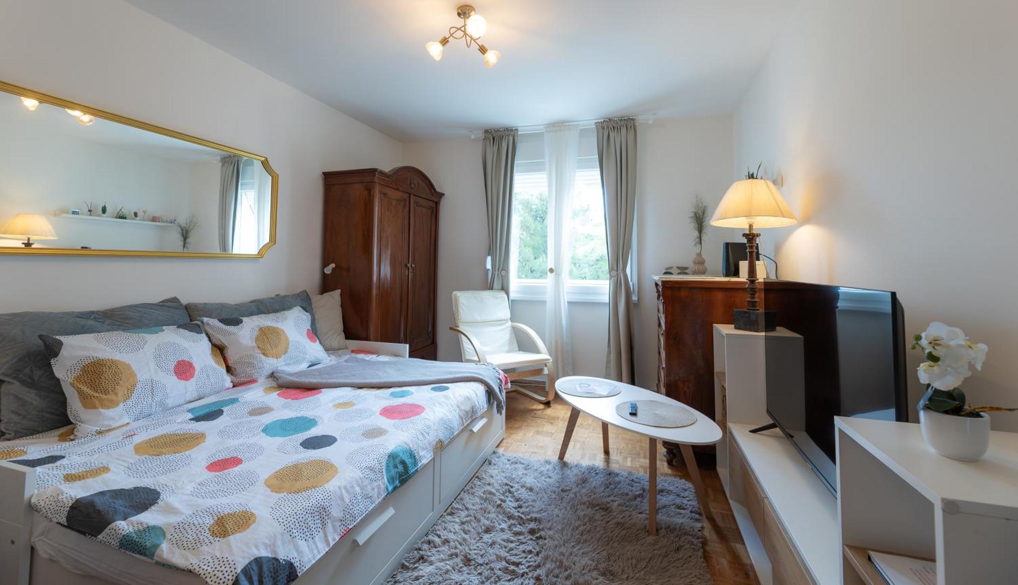 Studio Apartman Providenca Split Exteriör bild